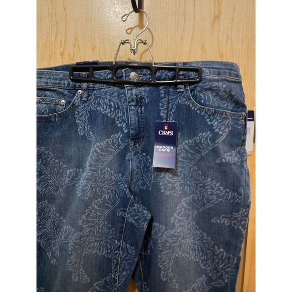 Chaps Womens Denim Capri With Leaf Print Modern Fit Size 18 - Picture 6 of 12